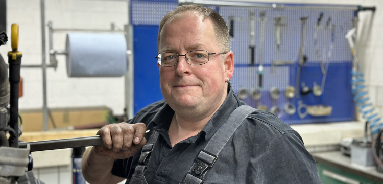 Andreas Ernhofer, Kfz-Meister