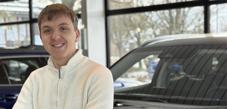 Noah  Skaricic, Auszubildender Verkauf